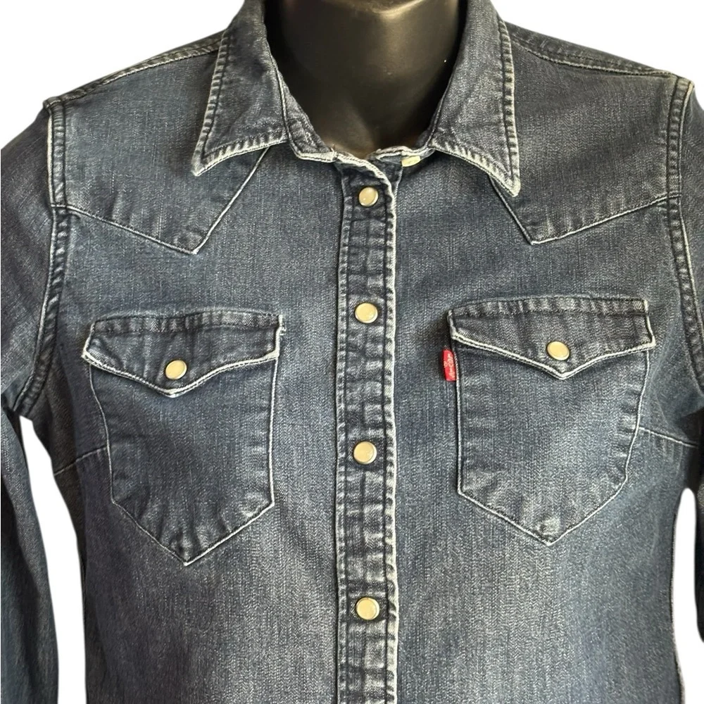LEVI'S WOMEN'S Medium WASH DENIM LONG SLEEVE PEARL SNAP ULTIMATE
WESTERN SHIRT S - Picture 7 of 14